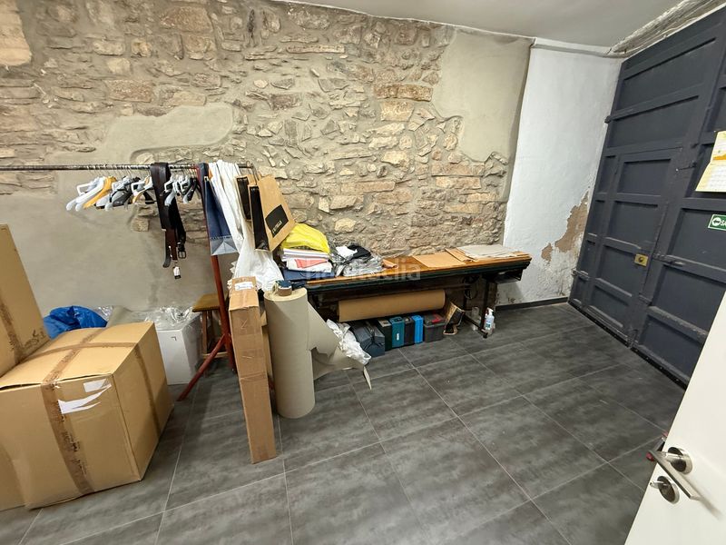 Foto 047ff938-3856-42c9-974a-bde3c150ce23. Local comercial a carrer del carme 7 a Tàrrega