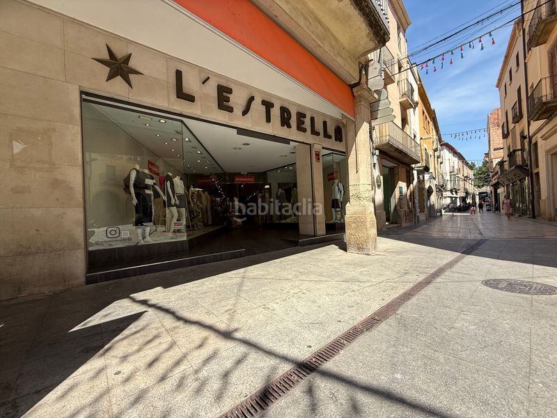 Foto ca8ca4c7-9ba4-4486-ab12-c1cd15c5a0ad. Local comercial a carrer del carme 7 a Tàrrega