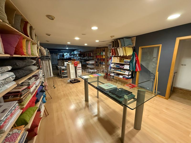 Foto fe1aa179-682c-4ad2-be70-19613dbb2e57. Local comercial a carrer del carme 7 a Tàrrega