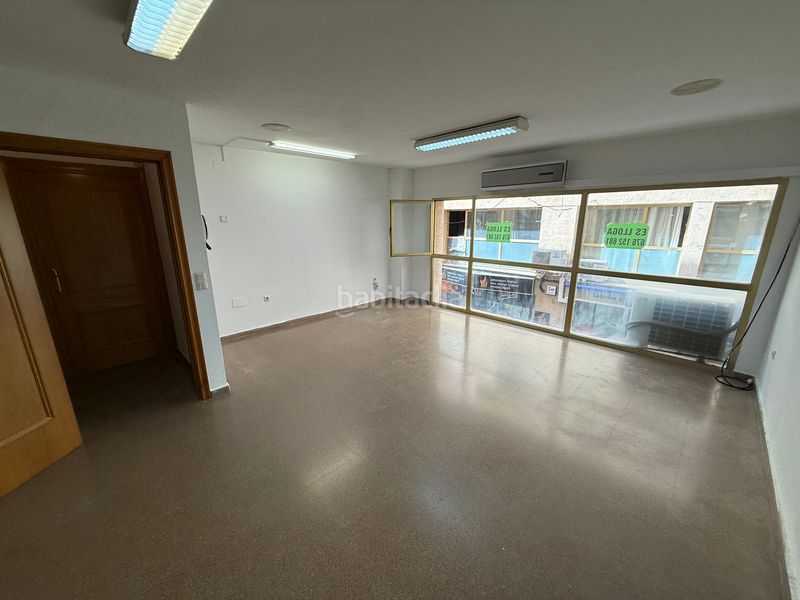 Foto abcb846c-9b15-41d0-906f-48ca448311d0. Affitto locale commerciale con riscaldamento in Tàrrega