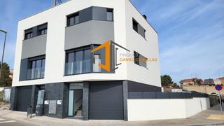 Maison  Carrer santes espines. ¡tu nuevo hogar en tàrrega te espera!