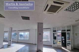 Business premise in Avenida benacazon 6