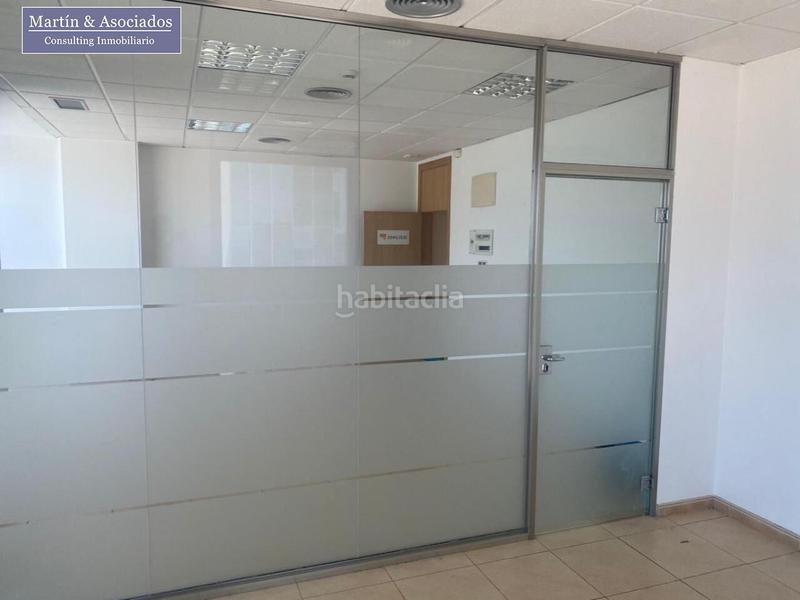 Foto bb3a58fb-d957-4438-b386-0c1b60b3a314. Office space in torneo parque empresarial 5 in San Jerónimo - La Bachillera Sevilla