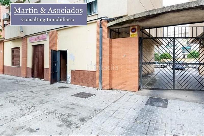 Foto 6b7d183d-abdf-47eb-b1f0-9454899d2720. Local comercial a dolores ibarruri 2 a Centro Utrera