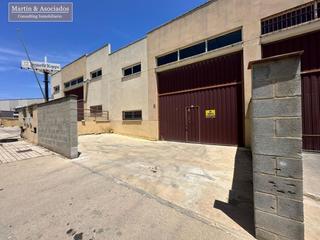 Bâtiment à usage industriel à Bodega teba 3