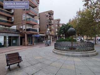 Local Comercial en DR MENDIGUCHIA CARRICHE 7