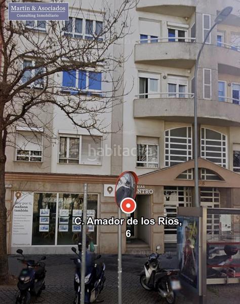 Foto deec273e-cfa8-4df0-ba18-e125b228549d. Local comercial a calle calle amador de los ríos a Sevilla