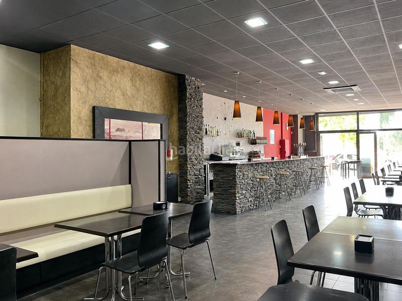 Foto db51128d-6c27-4a72-be5e-58e9c8e77867. Traspaso local comercial exclusivo traspaso de restaurantebar totalmente equipado en parque central en Mataró
