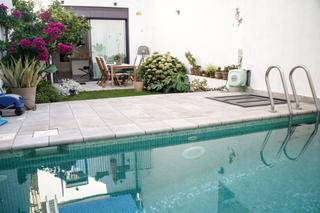 Casa en Centre. Casa minimalista en pleno centro de mataró con piscina privada,