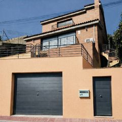 Chalet à Can Massuet del Far. Elegancia, comodidad y versatilidad en una de las zonas más tran