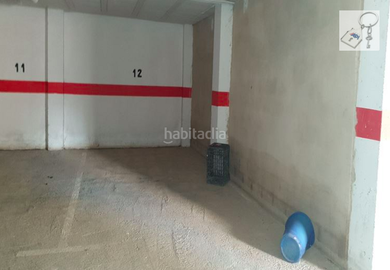 Foto 0106d9b7-565b-40d8-9be8-ad5920450b51. Aparcament cotxe a Rojales