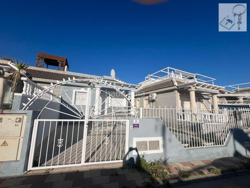 Foto d4b290c0-298c-47c4-8cfd-3706d91dd8a0. Casa amb aparcament a Zona Carrefour - Urbanizaciones Torrevieja