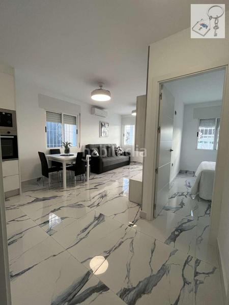 Foto e6968a97-bf43-4194-9fb5-9c60e495f8ac. Casa amb aparcament a Zona Carrefour - Urbanizaciones Torrevieja