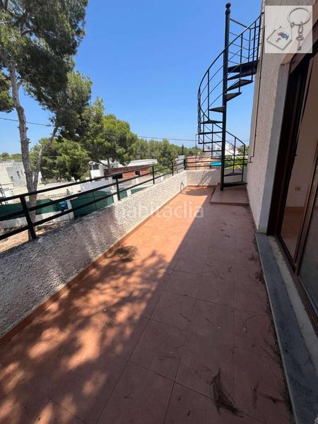 Foto cbd4bcbc-8ea2-4abd-b0d1-e92b3fe37e4e. Xalet amb aparcament piscina a El Pinar de Campoverde Pilar de la Horadada