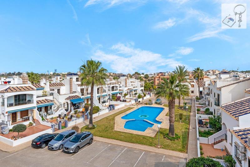 Foto a60f834f-ed90-4bf0-8a95-9c8fd05359c5. Apartamento en Los Almendros Orihuela