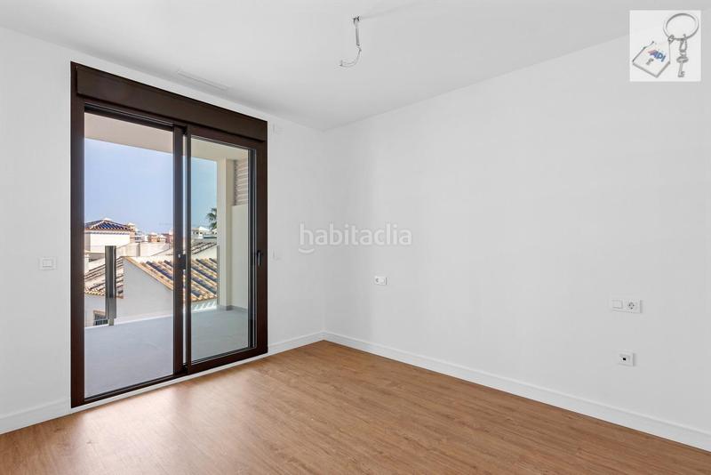 Foto b623fe3f-4881-4018-818f-542bdd64dd5f. Apartamento en Los Almendros Orihuela