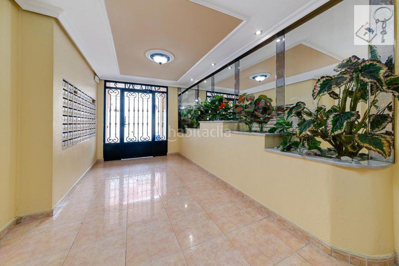 Foto 14f6bc94-c8a3-426e-821f-e5b0309bd1e5. Apartment with pool in Centro - Muelle Pesquero Torrevieja