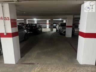 Parking coche en El Acequión
