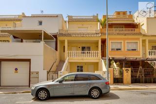 Chalet in Montesinos (Los)