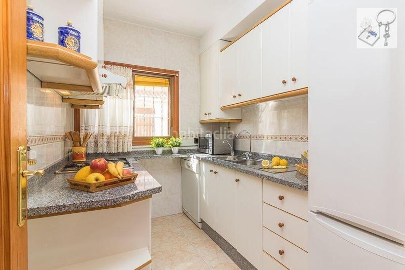Foto 36aaf470-7c85-4bb2-ade1-4a15735e11b8. House with pool in Playa Flamenca Orihuela