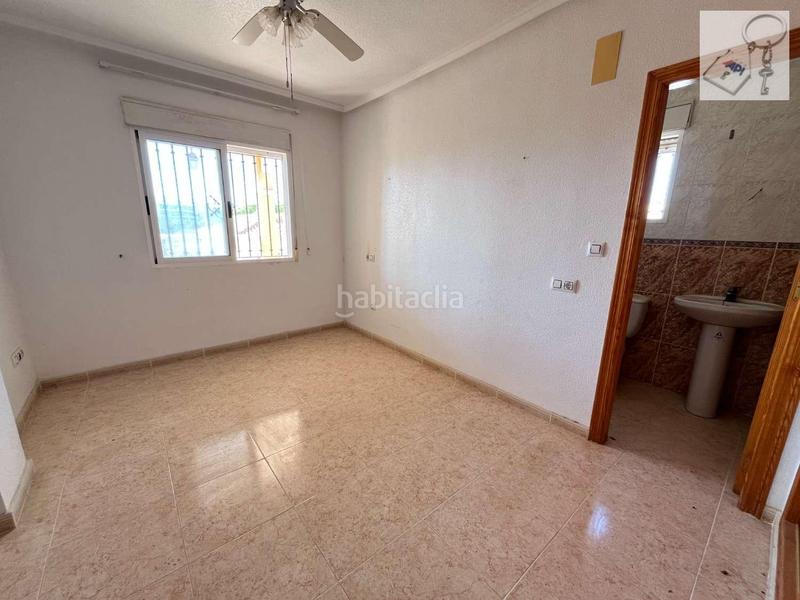 Foto 2eb41b4d-961c-45cb-88ba-ce40e5023d83. House with parking in Villamartín-Las Filipinas Orihuela