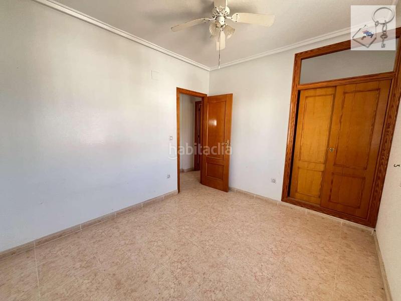 Foto 878bdd10-bfbb-42ac-bcd9-9e72685ecb2f. House with parking in Villamartín-Las Filipinas Orihuela