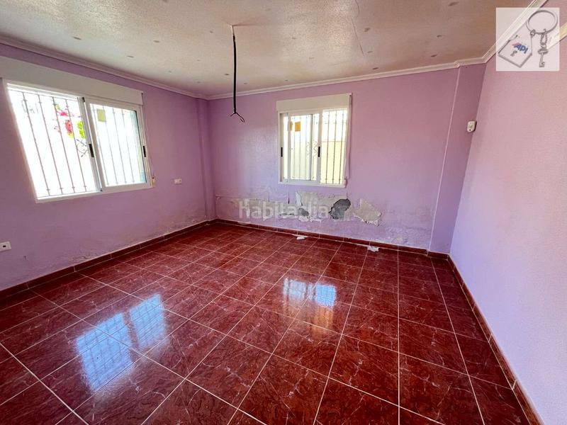 Foto ebf4f1ca-cc65-4eb3-98be-05d77d0ac15a. House with parking in Villamartín-Las Filipinas Orihuela