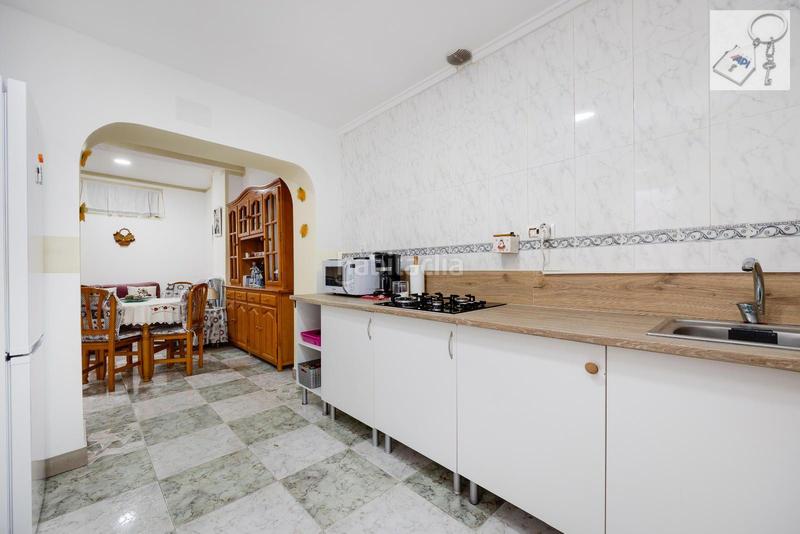 Foto 798f89b1-e8e1-4e3d-b3ab-5f32f7ac9d2f. Apartamento en Puerto Deportivo Torrevieja