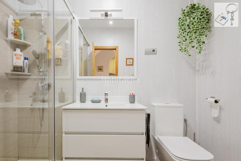 Foto b1b6a0b2-e03f-4740-a842-cb8d05eae4ec. Maison avec piscine dans Playa de los Náufragos Torrevieja