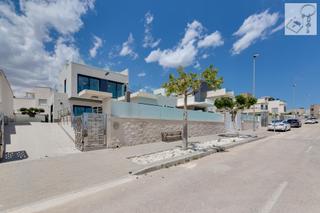 Xalet a San Miguel de Salinas