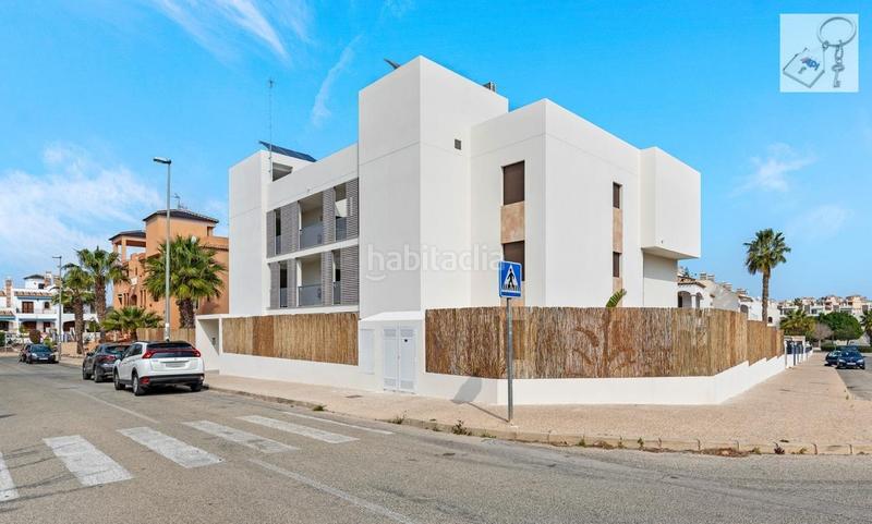Foto 5a986fae-63cd-4133-9494-a52e7746aaef. Attico con piscina in Los Almendros Orihuela