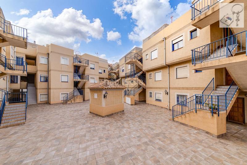 Foto 2362bf4f-9140-442d-b226-b8d2bb962eb4. Attique dans Antonio Machado Torrevieja