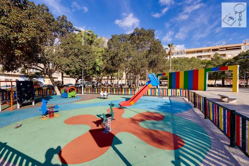 Foto 39698c70-fde5-46a4-a6fa-5fcaf3d4e9dd. Attique dans Antonio Machado Torrevieja