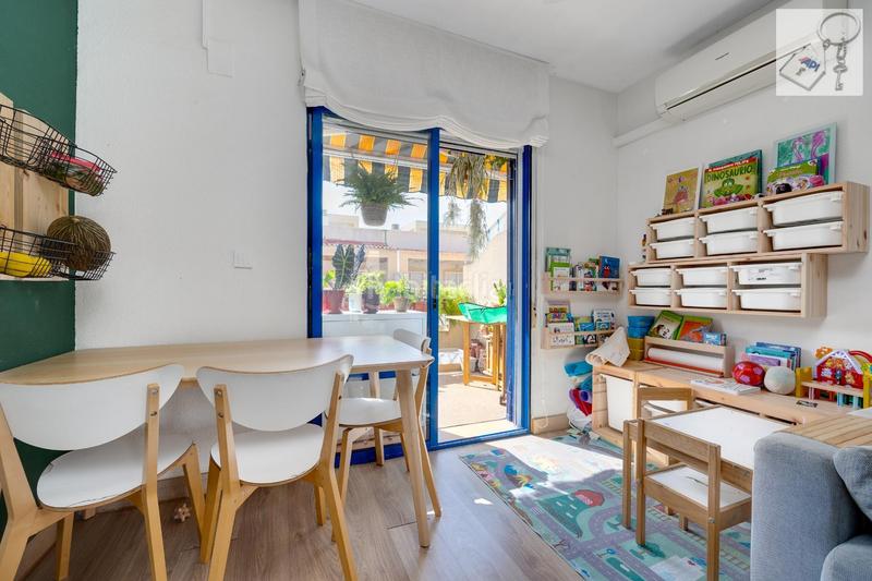 Foto b133d4ec-eb54-4bdd-bec3-3bde89a6d64a. Attique dans Antonio Machado Torrevieja