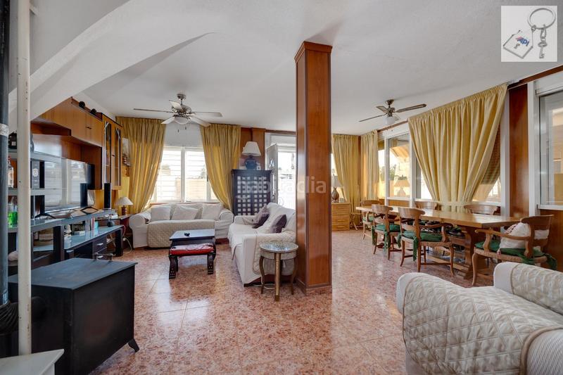 Foto 1ba63b28-49ef-4e7b-a2b3-acc487ce2d79. Country house with pool in Zona Carrefour - Urbanizaciones Torrevieja