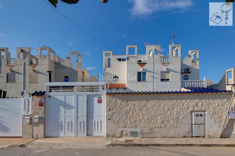 Foto b005a7cb-baaf-41ec-bd7a-33b537deda6b. Country house with pool in Zona Carrefour - Urbanizaciones Torrevieja