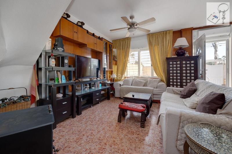 Foto d8bd1e72-66a9-47df-994e-6bb9c33959da. Country house with pool in Zona Carrefour - Urbanizaciones Torrevieja