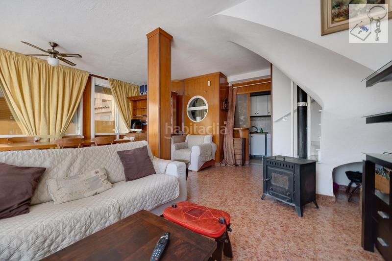 Foto 0883a002-57c0-49a3-84fd-6051def6e5f3. Masia amb piscina a Zona Carrefour - Urbanizaciones Torrevieja