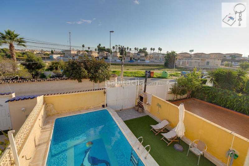 Foto 4a5825cf-d108-4ae1-a56d-5e1bba6aef54. Masia amb piscina a Zona Carrefour - Urbanizaciones Torrevieja