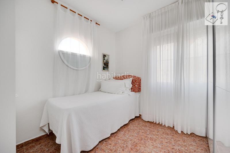 Foto a1ad72cb-a679-4b7a-b8d7-d888f04bc7d1. Masia amb piscina a Zona Carrefour - Urbanizaciones Torrevieja