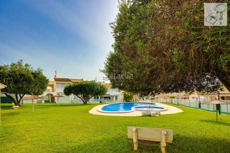 Foto 4fd53a00-cf68-4ec3-aa29-c89ac37239e9. Chalet mit pool in La Florida Orihuela