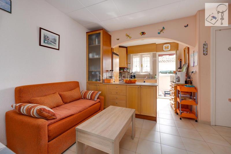 Foto 8773ef9c-73ef-415d-b270-e71bd4995805. Chalet con piscina in La Florida Orihuela