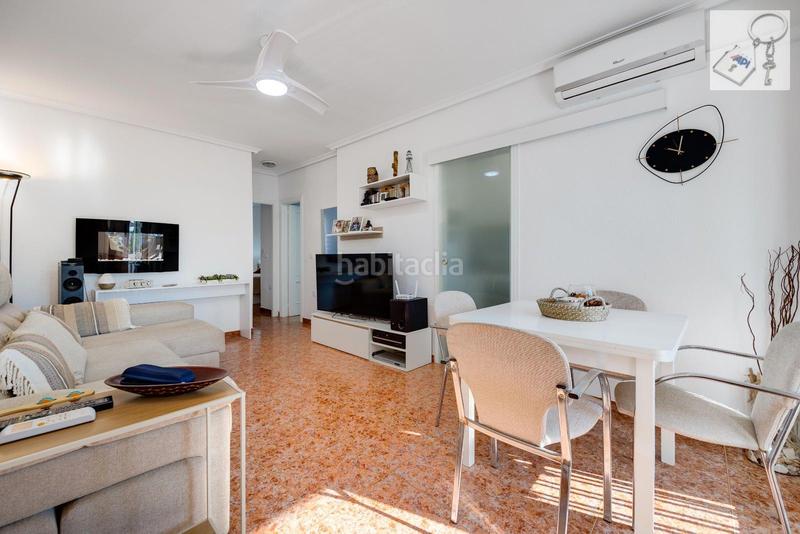 Foto 5c6585a7-cf51-430a-a2bb-105a50bf4fb5. Casa con piscina in La Florida Orihuela