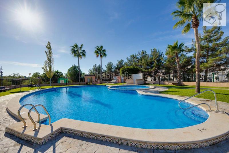 Foto c8b3e241-a4b9-431c-a2dd-a4f78d9cd7ae. Casa con piscina in La Florida Orihuela