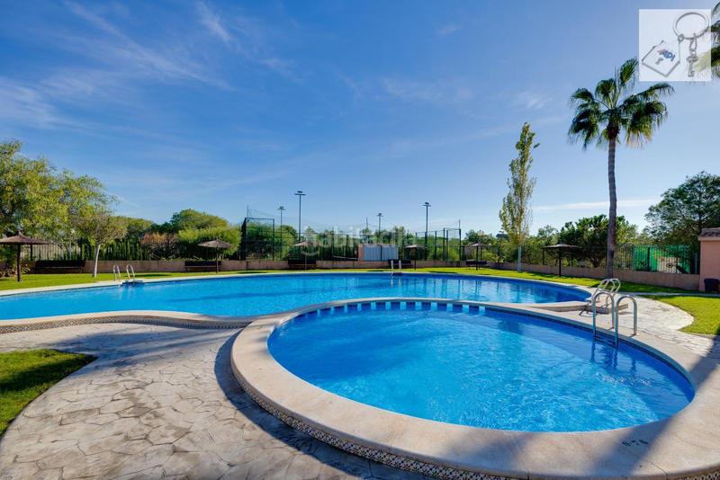 Foto 8579f289-df4f-43f9-b82d-5afb0e0dec9c. Haus mit pool in La Florida Orihuela