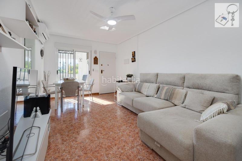 Foto 0d8fbe02-307b-40a8-be7b-115cec3a115f. House with pool in La Florida Orihuela