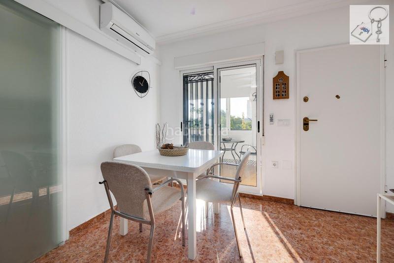 Foto fced6976-b0ca-47c2-b6ca-1d37dd24708a. House with pool in La Florida Orihuela