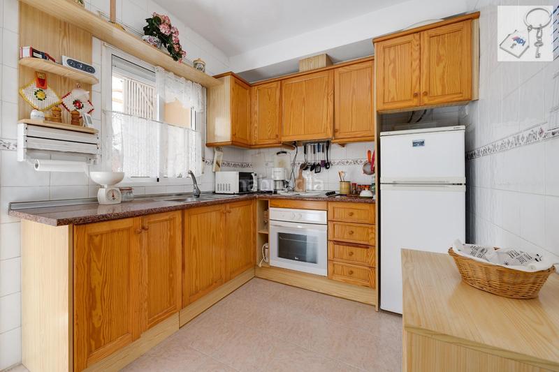 Foto 1ac1ae5b-a958-4d04-8d5a-3512afbc1182. Duplex con piscina in La Florida Orihuela