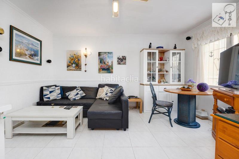 Foto 3069a725-57e3-49db-b6a7-1c3683af82c0. Casa adosada en nueva Torrevieja Torrevieja