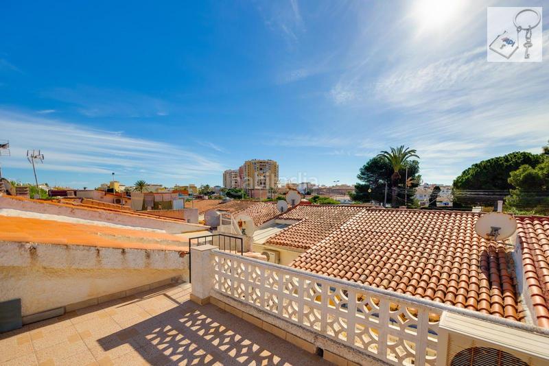 Foto 5397e770-0026-4e31-ba11-858d08a0e681. Maison jumelée dans nueva Torrevieja Torrevieja